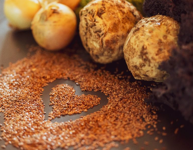 gesunde Ernährung im Joballtag Ein Herz aus Leinsamen und Knollensellerie